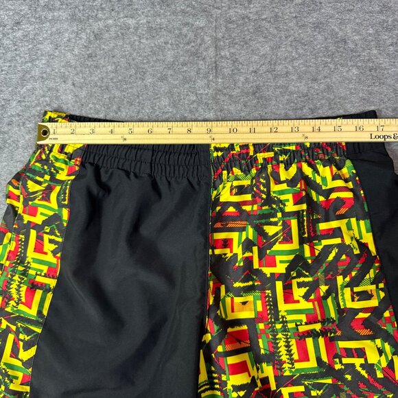 Under Armour Shorts Mens Large Black Yellow Red Rasta Jamaican Loose  Soccer - Picture 6 of 10